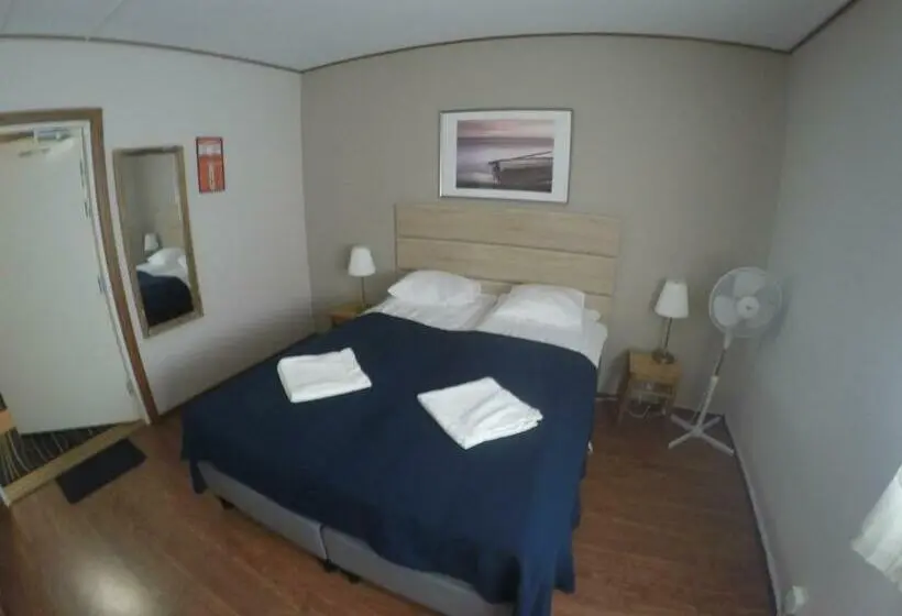 バス共有のスタンダードルーム, Viking Motel