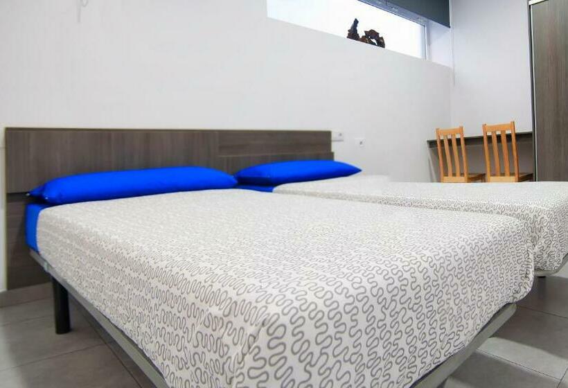 سرير فى غرفة مشتركه, Albergue   Hostel Oceanus Finisterre