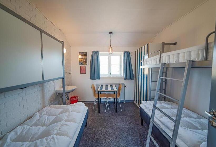 غرفة قياسية رباعية حمام مشترك, Poppelgaarden Rømø   Hostel