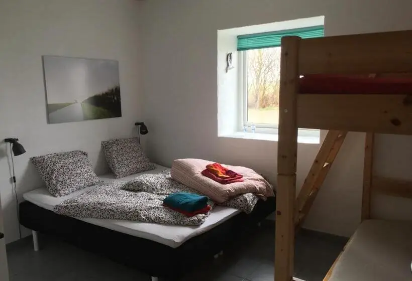 Standard Neljän Hengen Huone, B & B Langagergaard