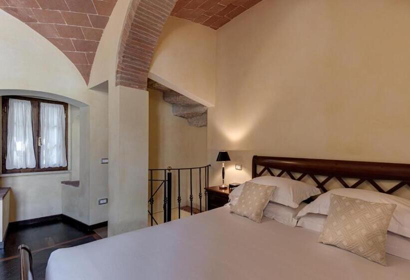 חדר סופריור, Castello Delle Serre