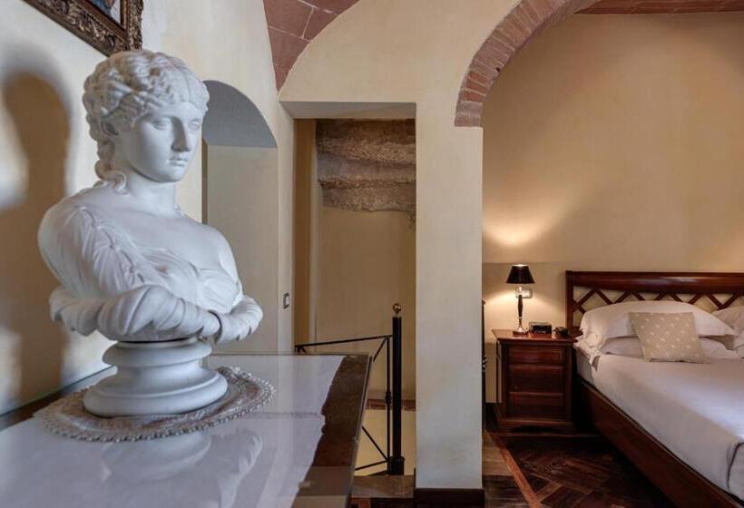 חדר סופריור, Castello Delle Serre