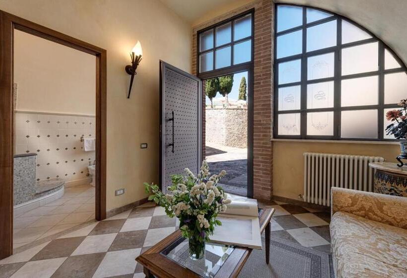 Номер Superior, Castello Delle Serre