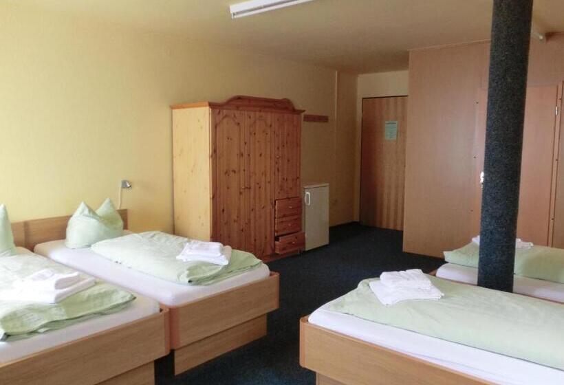 Номер Стандарт Трехместный, Am Kleinbahnhof