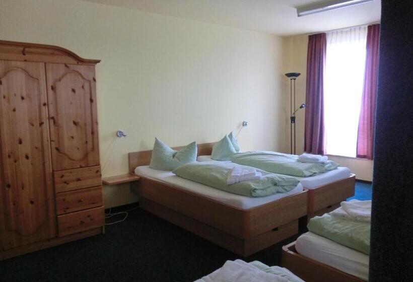 Номер Стандарт Трехместный, Am Kleinbahnhof