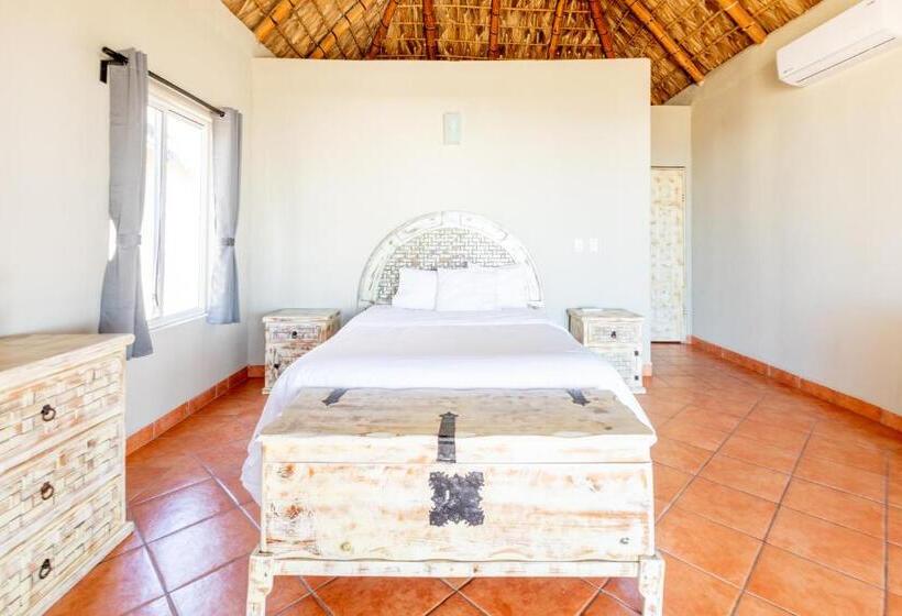 إستوديو قياسى مطل على البحر, Cerritos Surf Town   Beach Front Property