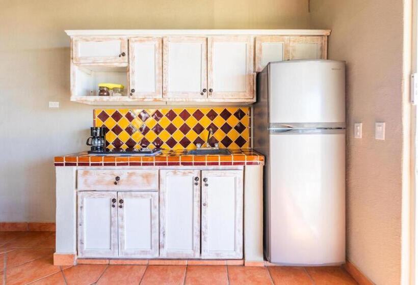 فيلا غرفة نوم واحدة, Cerritos Surf Town   Beach Front Property