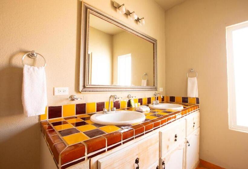 فيلا غرفة نوم واحدة, Cerritos Surf Town   Beach Front Property