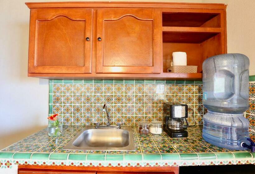 إستوديو قياسى مطل على البحر, Cerritos Surf Town   Beach Front Property