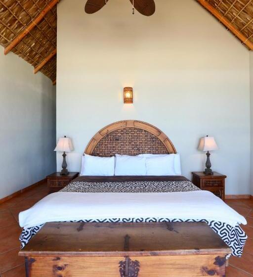 فيلا غرفتين نوم, Cerritos Surf Town   Beach Front Property