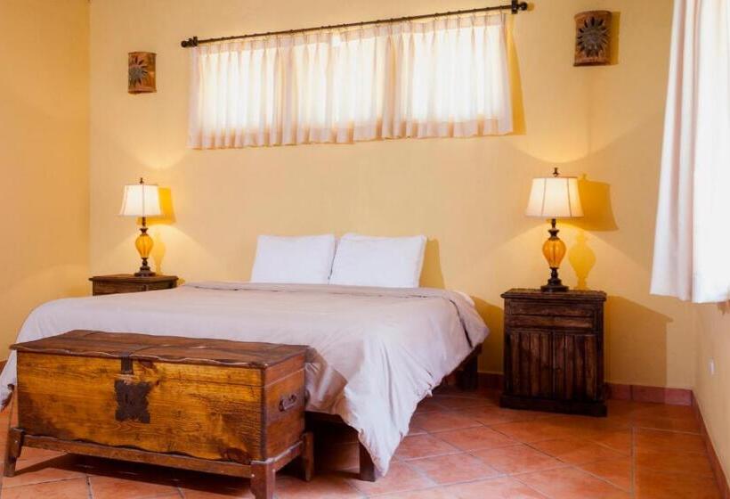 فيلا غرفة نوم واحدة مطلة على الحديقة, Cerritos Surf Town   Beach Front Property