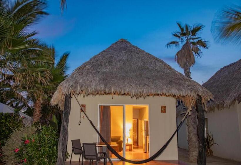 فيلا غرفة نوم واحدة مطلة على الحديقة, Cerritos Surf Town   Beach Front Property