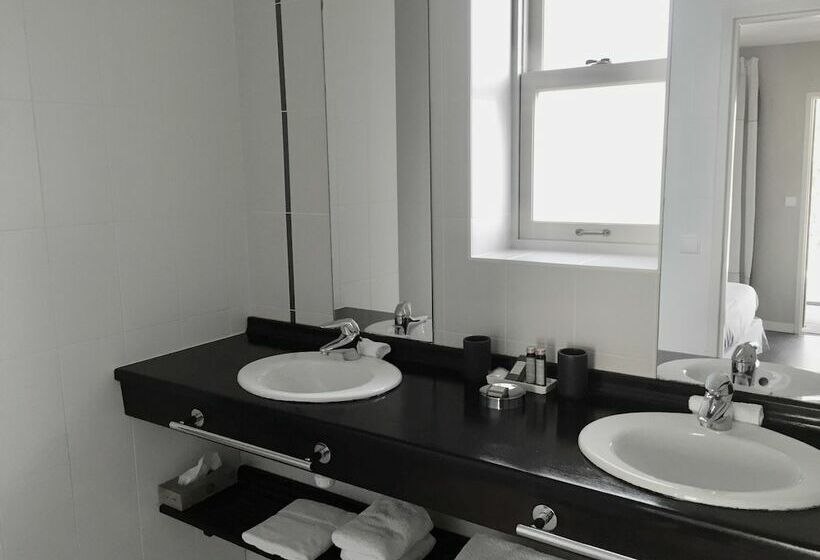 غرفة قياسية, Des Dunes