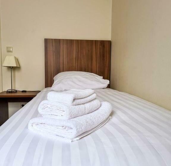 غرفة قياسية فردية, Eckhardt