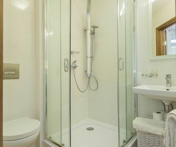 غرفة قياسية, Gerkules