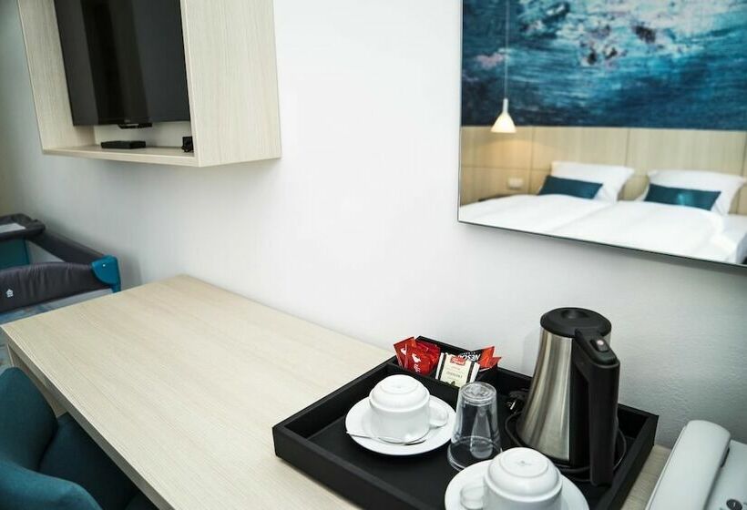 اتاق استاندارد یک نفره, Kapetanovina