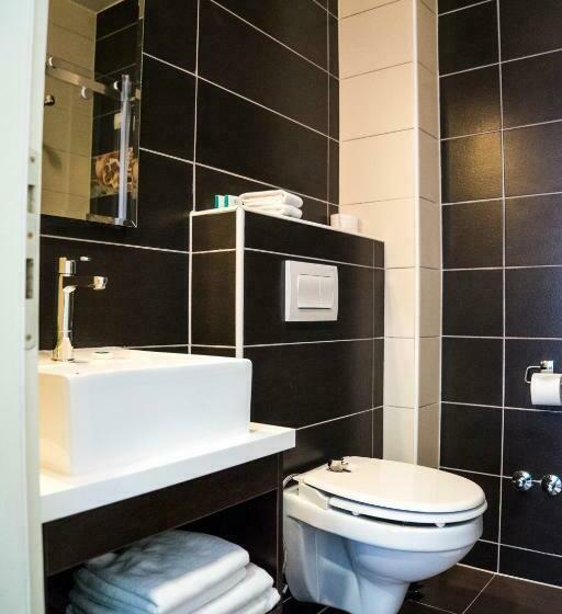 اتاق استاندارد یک نفره, Kapetanovina