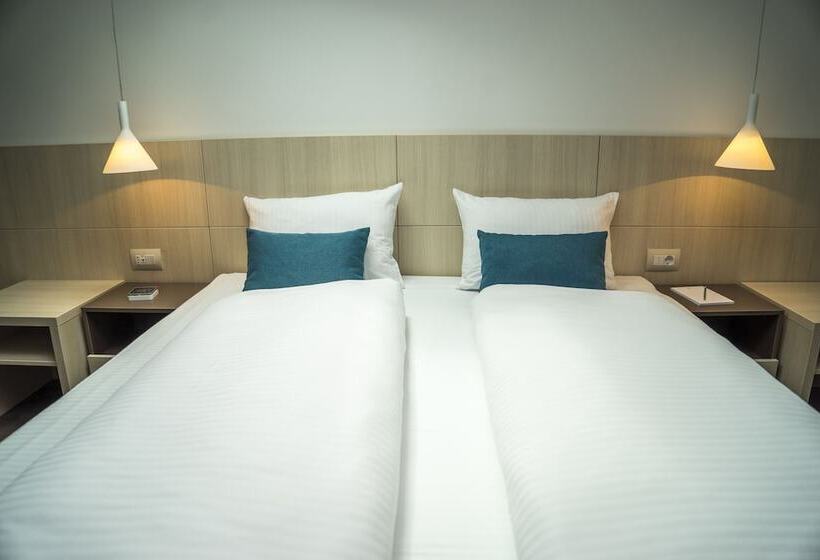 استودیو استاندارد با بالکن, Kapetanovina