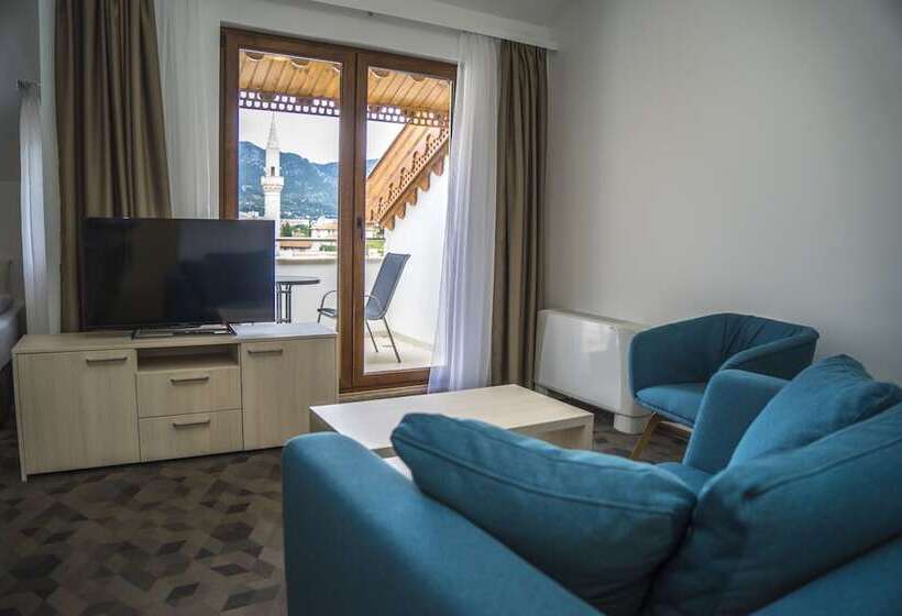 سوئیت 2 خوابه, Kapetanovina