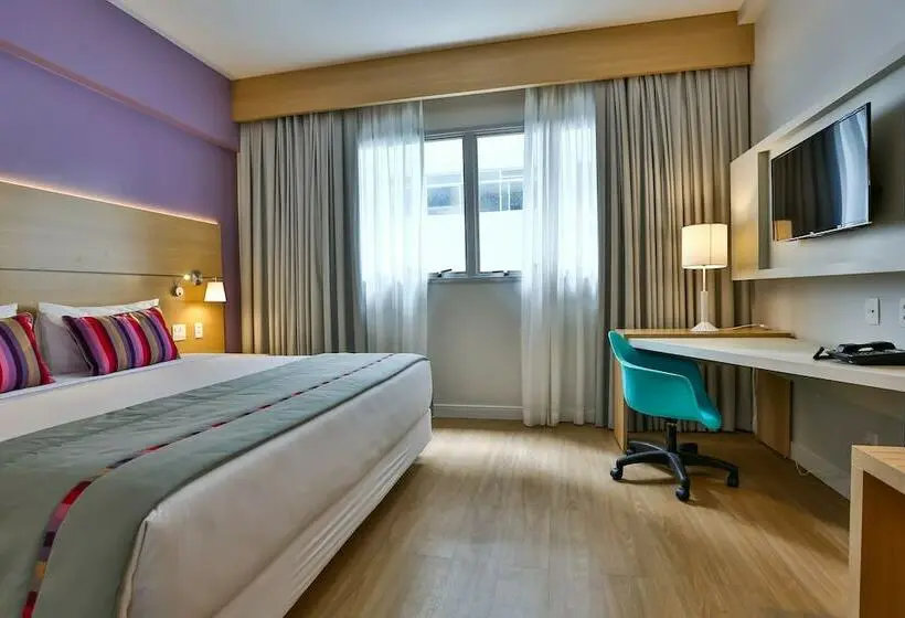 キングサイズベッドのスーペリアルーム, Park Inn By Radisson Santos