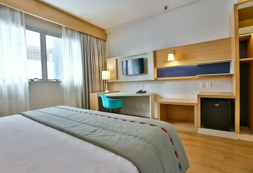 キングサイズベッドのスーペリアルーム, Park Inn By Radisson Santos