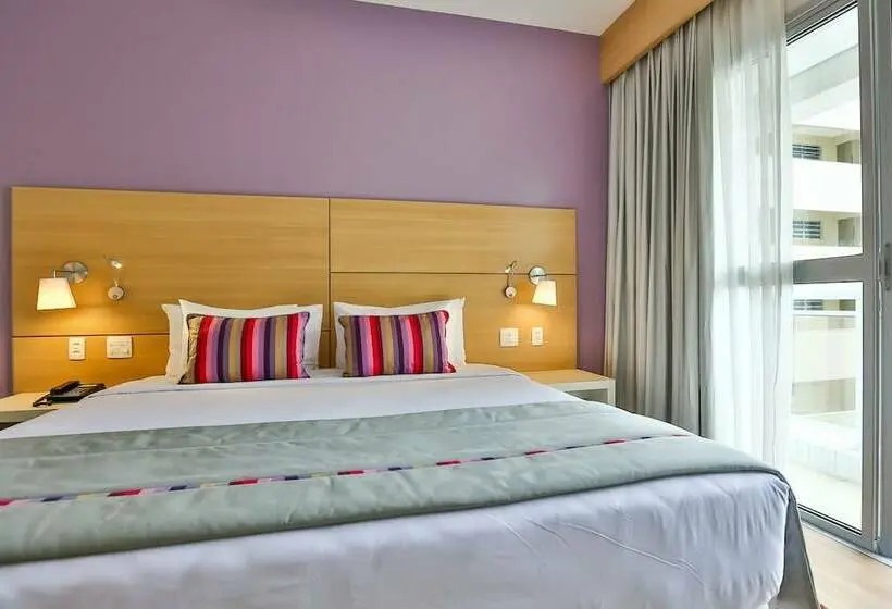 キングサイズベッドのデラックスルーム, Park Inn By Radisson Santos
