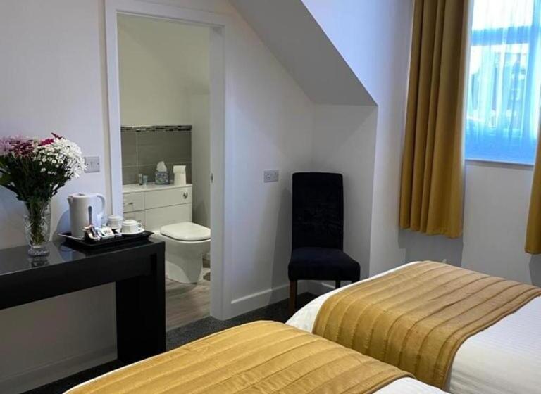 标准间, Revelstoke