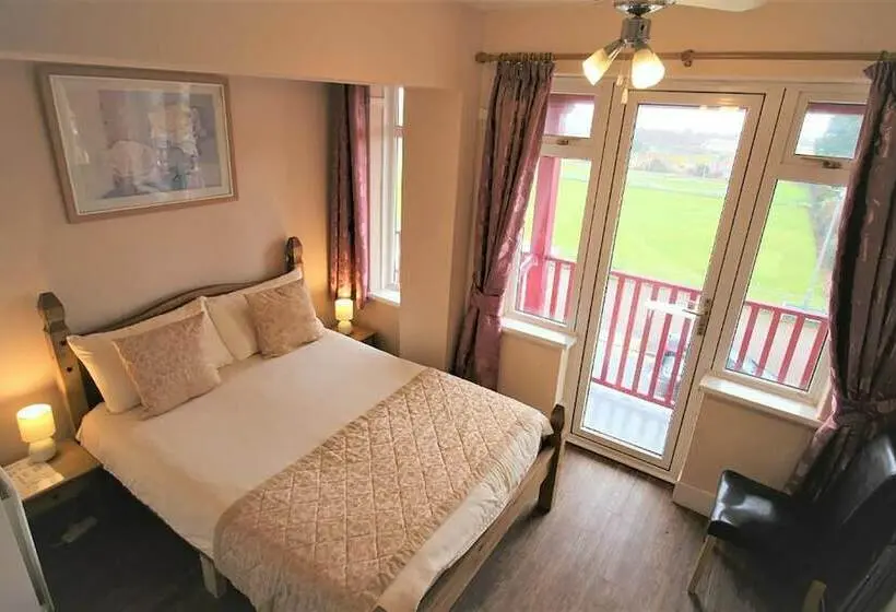 اتاق استاندارد با چشمانداز دریا, The Grand