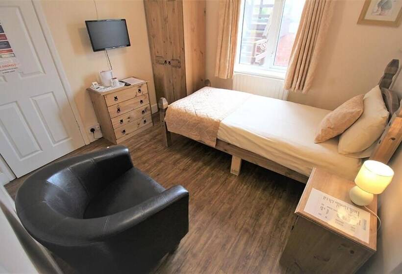 标准单人间, The Grand