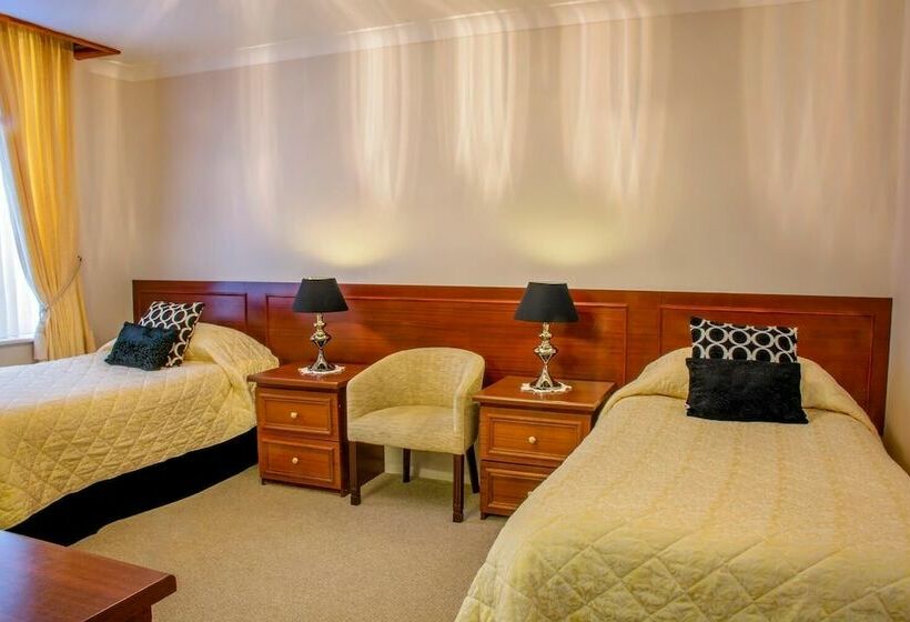 标准间, Revelstoke