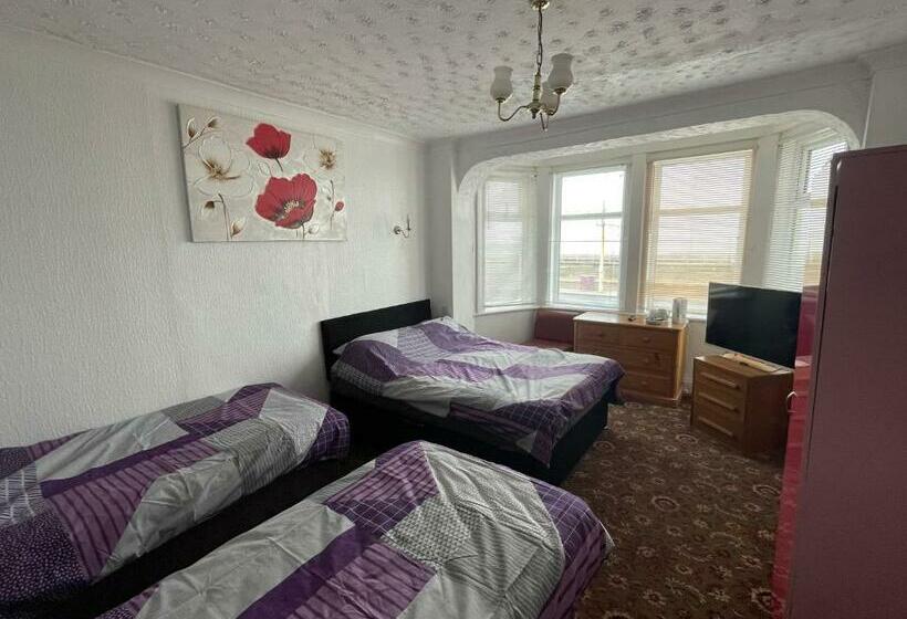 ファミリールーム, The Roman