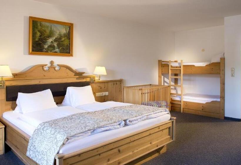 اتاق خانوادگی, Wiesenegg