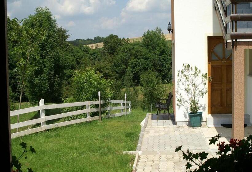 带3个卧室的复式公寓, Bed & Breakfast Helena