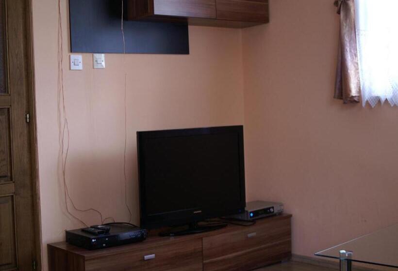 Comfort room with balcony, Bed & Breakfast Helena