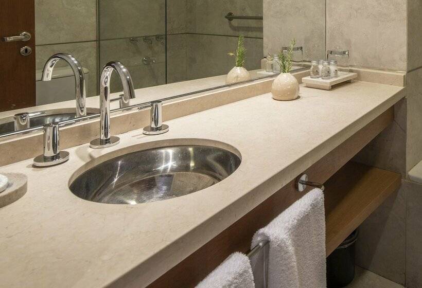 스위트, Alto Traful