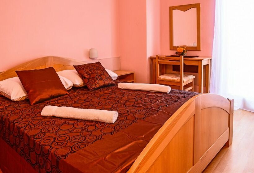 オーシャンビュースタンダードルーム, Art