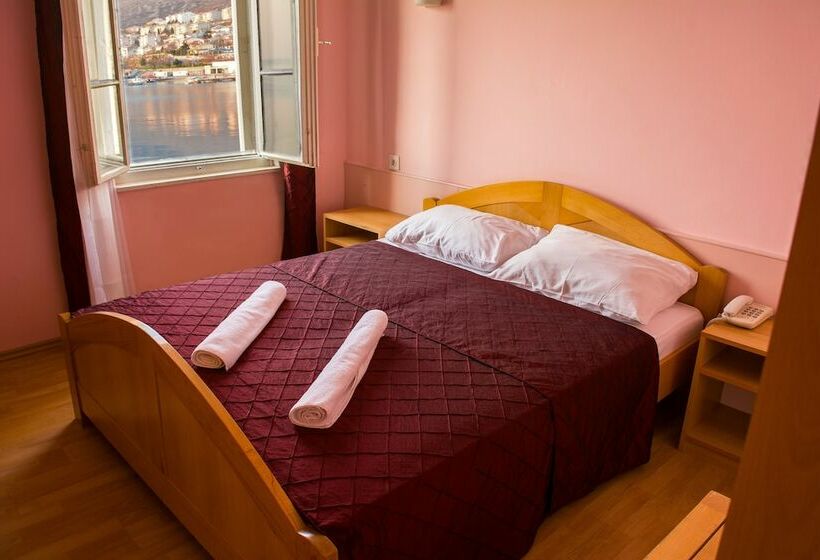 オーシャンビュースタンダードルーム, Art