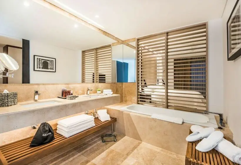 سوئیت جونیور با تخت بزرگ, Dreams Karibana Cartagena Golf & Spa Resort   All Inclusive