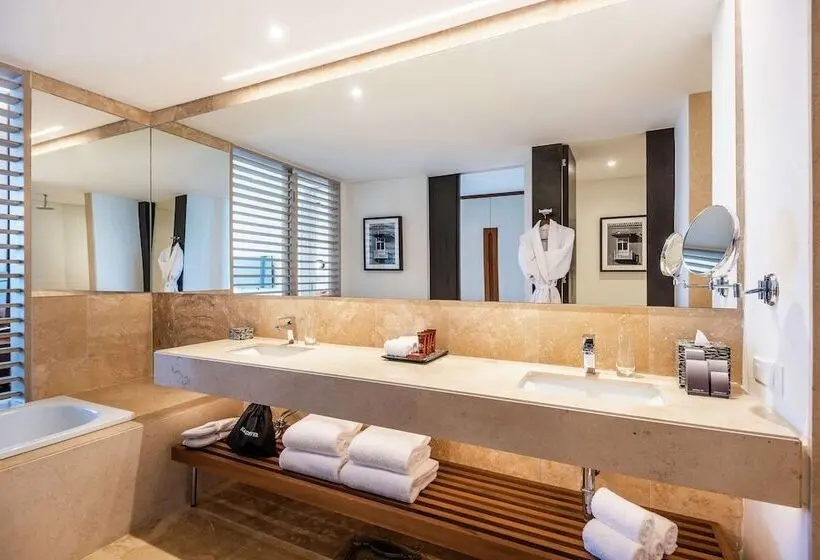 سوئیت کلوب با چشم‌انداز دریا, Dreams Karibana Cartagena Golf & Spa Resort   All Inclusive