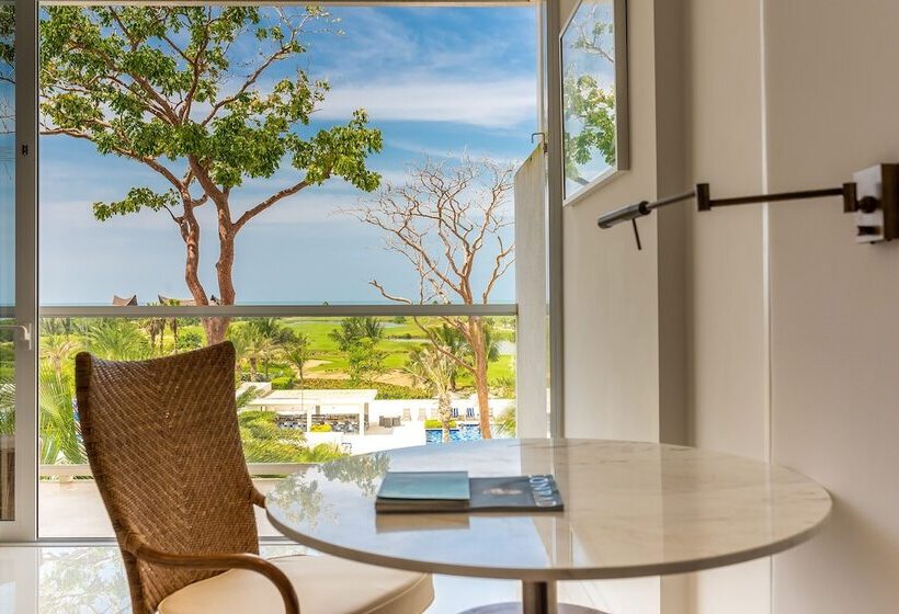 سوئیت جونیور کلوب با چشم‌انداز دریا, Dreams Karibana Cartagena Golf & Spa Resort   All Inclusive