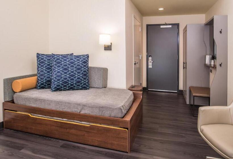 Номер Deluxe Адаптированный для Инвалидов, Holiday Inn Joplin, An Ihg