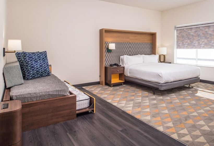 Номер Стандарт Адаптированный для Инвалидов, Holiday Inn Joplin, An Ihg