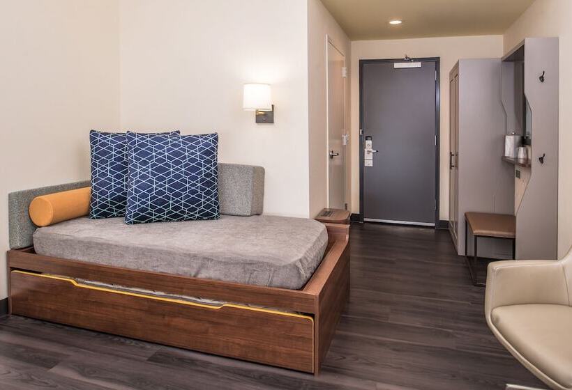 장애인을 위한 스탠다드 룸, Holiday Inn Joplin, An Ihg