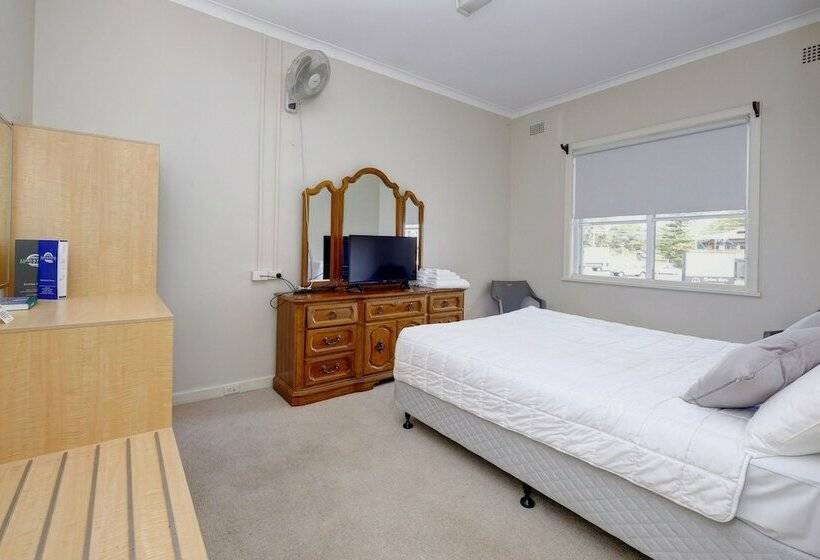 חדר משפחתי, Lakes And Ocean Hotel Forster