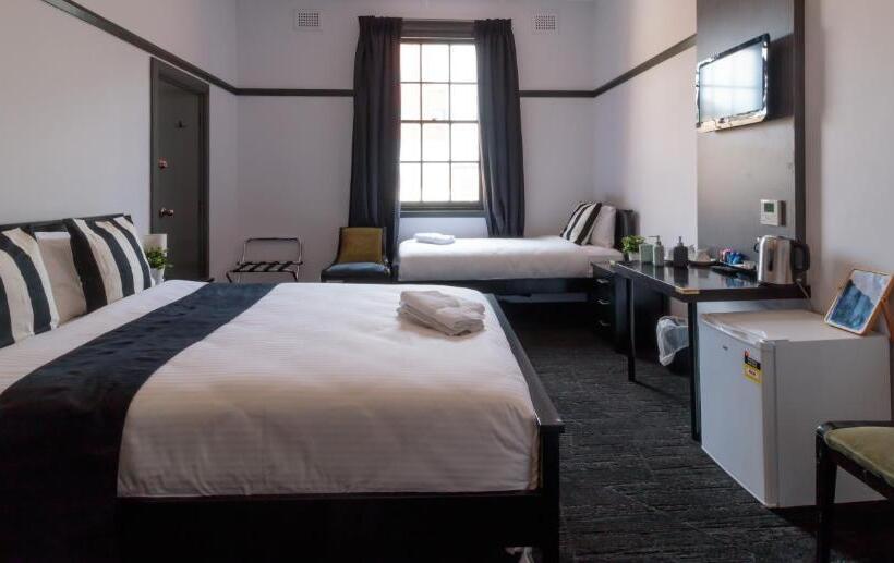 חדר סטנדרד יחיד חדר אמבטיה משותף, Royal Hotel Ryde