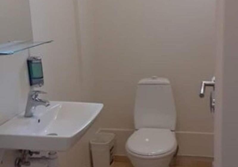 اتاق استاندارد سه تخته با سرویس بهداشتی مشترک, North Star Guesthouse Olafsvik