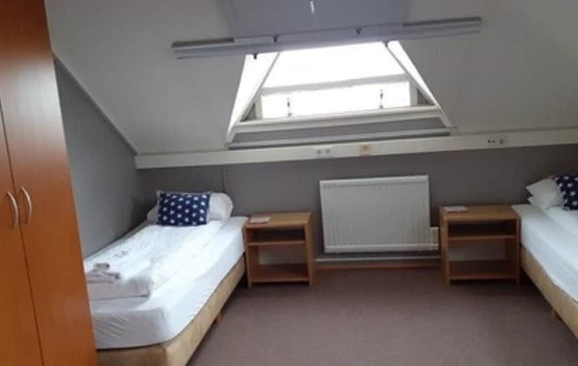 اتاق استاندارد سه تخته با سرویس بهداشتی مشترک, North Star Guesthouse Olafsvik