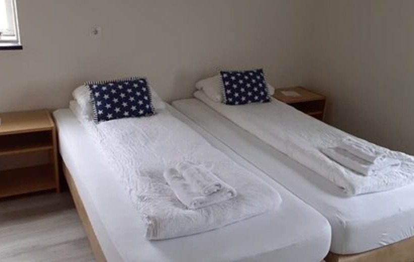 اتاق خانوادگی با سرویس بهداشتی مشترک, North Star Guesthouse Olafsvik