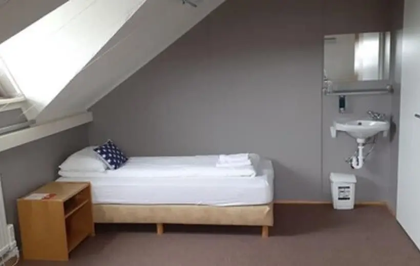 اتاق استاندارد سه تخته با سرویس بهداشتی مشترک, North Star Guesthouse Olafsvik