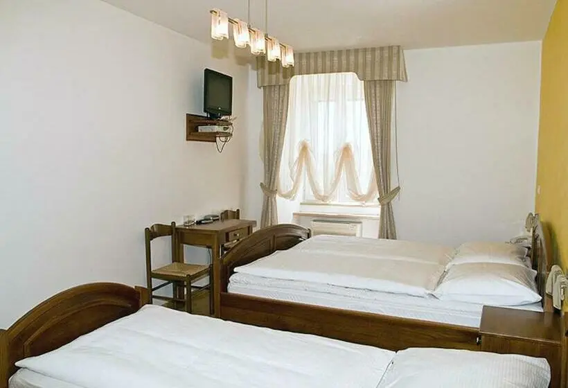 スタンダードトリプルルーム, Bed&breakfast Kvarner